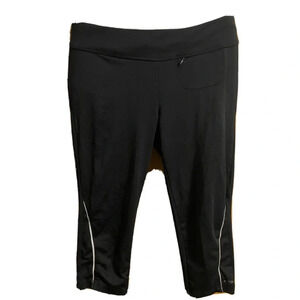 C9 Champion Womens Athletic Leggings Capri Size S Black Stretch zipper pocket